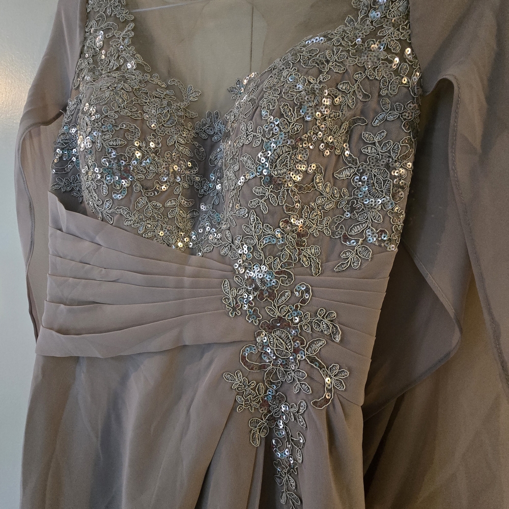 Elegant Taupe Evening Dress - Picture 2 of 5